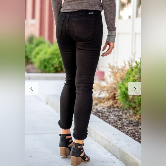 NWT Kancan Watts High Rise High Frey Hem Skinny Jeans Black - Picture 4 of 16